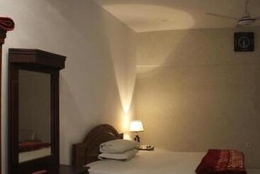 هتل Pakistan Club Inn