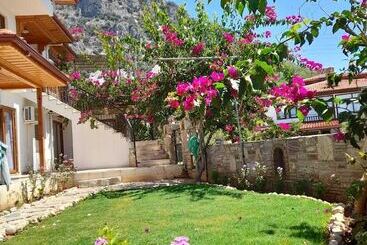 Koparan Apart Otel