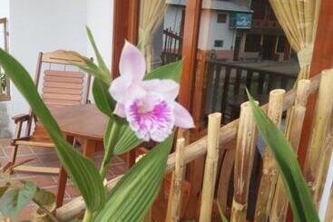 تختخواب و صبحانه Balcon De Gocta