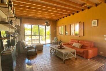 تختخواب و صبحانه Villa Entre Mer Et Montagne