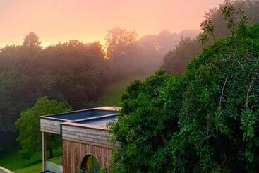 هتل Le Hameau Des Sens