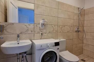 پانسیون Amber Drop Apartments