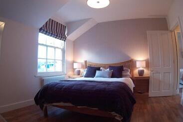 پانسیون Gate Lodge At Lough Erne Golf Village