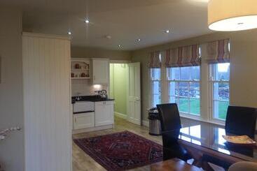 پانسیون Gate Lodge At Lough Erne Golf Village
