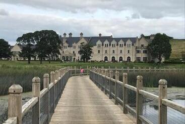 پانسیون Gate Lodge At Lough Erne Golf Village