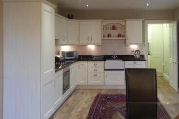 پانسیون Gate Lodge At Lough Erne Golf Village