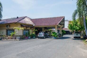 پانسیون Reddoorz @ Jalan Lintas Sumatera Lahat