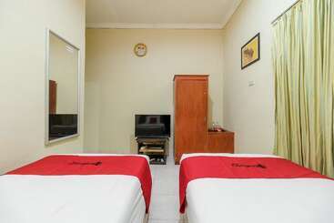 پانسیون Reddoorz @ Jalan Lintas Sumatera Lahat