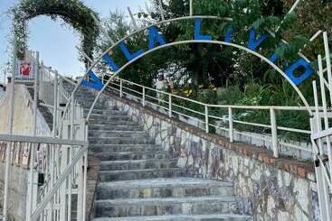 هاستل Vila Livio Guest House Rreshen Mirdite