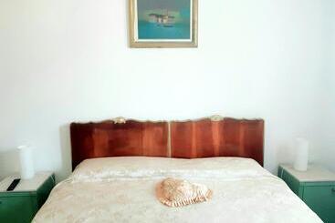 تختخواب و صبحانه Pop Art House Near Venice