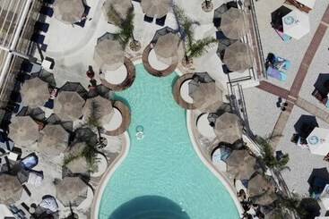Folie Marine Beach Hotel Club