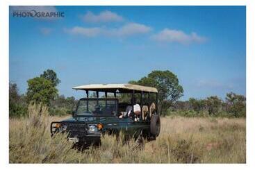 هتل Ndlovu Safari Lodge