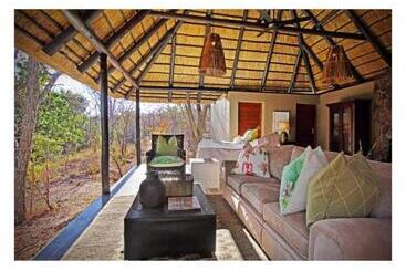 هتل Ndlovu Safari Lodge