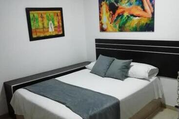 هتل Palms Central
