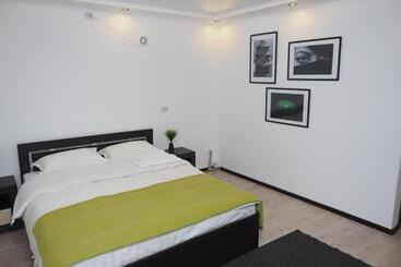پانسیون Prime Time Guest House