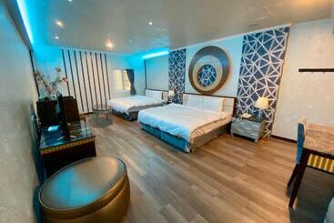 Huang Xing Motel