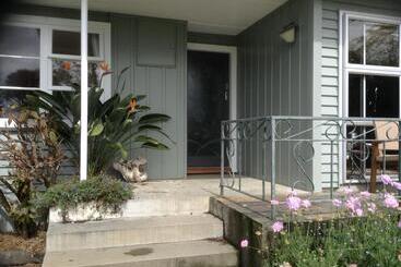 Languor B&b
