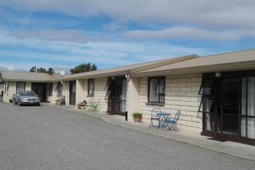 Moeraki Boulders Motel