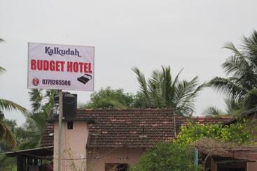 مُتل Kalkudah Budget