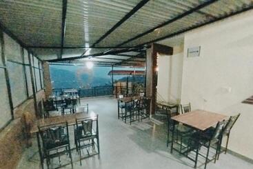 پانسیون Begnas Coffee House &