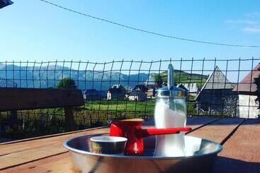 پانسیون Guesthouse Letnja Basta