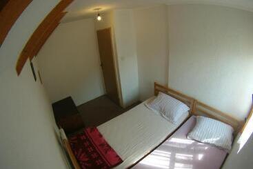 پانسیون Guesthouse Letnja Basta
