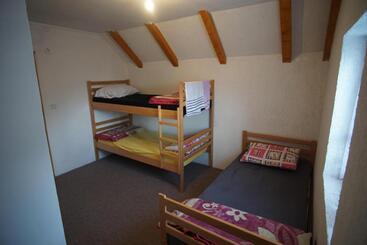 پانسیون Guesthouse Letnja Basta