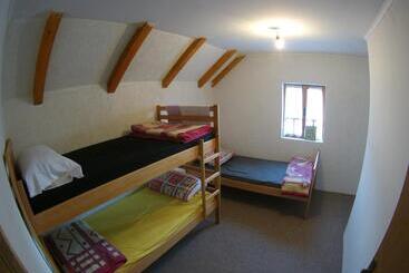 پانسیون Guesthouse Letnja Basta