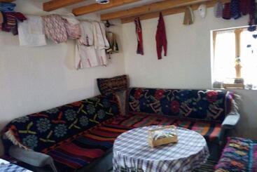 پانسیون Guesthouse Letnja Basta