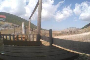 پانسیون Guesthouse Letnja Basta
