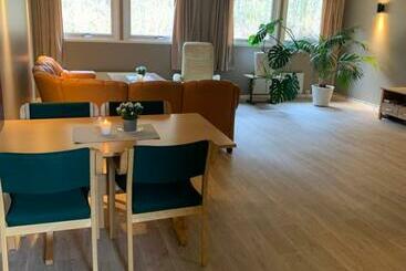 هاستل Fosseland Gjestegård