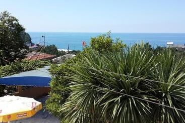 هاستل Guest House Lazika