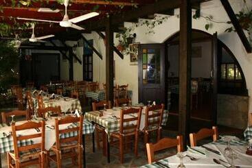 هاستل The Bunch Of Grapes Inn
