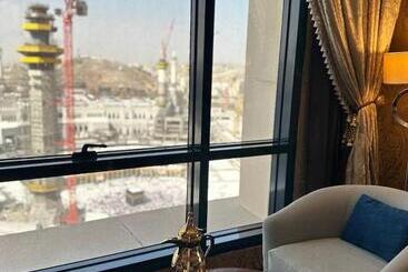 Al Safwah Hotel First Tower 1