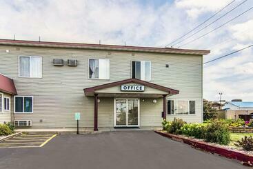 هتل Fergus Inn
