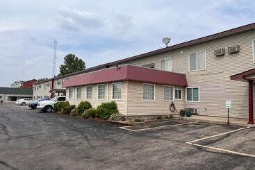 هتل Fergus Inn