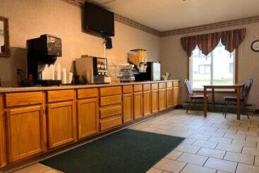 هتل Fergus Inn