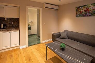 Moss Suites