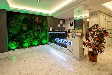 Moss Suites