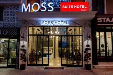 Moss Suites