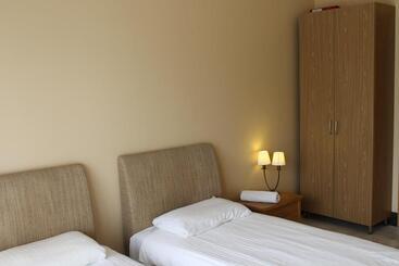 پانسیون Beach Guesthouse Lenkas