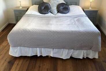 پانسیون Grand Guesthouse Gardakot