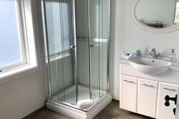 پانسیون Grand Guesthouse Gardakot