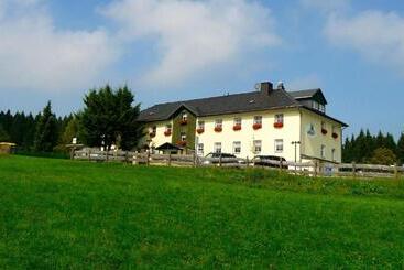 Пансион Landhaus Sonnentau