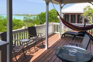 استراحتگاه Neptune Villas