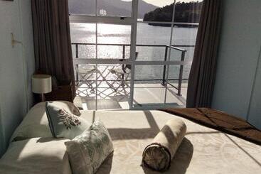Te Mahia Bay Resort