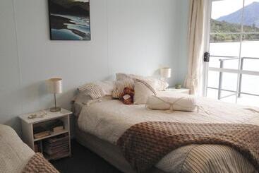Te Mahia Bay Resort
