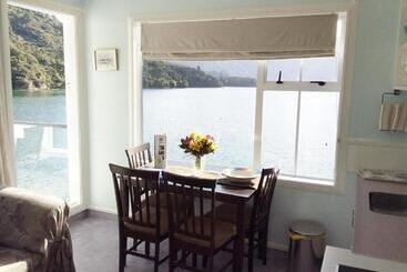 Te Mahia Bay Resort