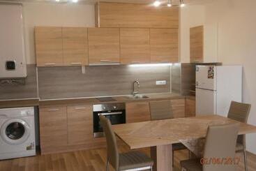 Apartments In Las Brisas