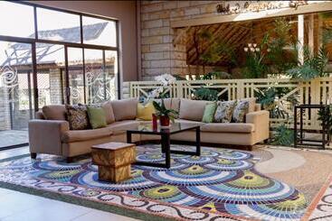 Bloem Spa Hotel & Conference
